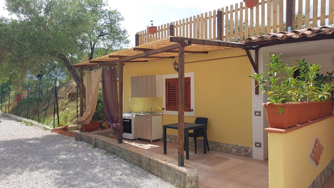 Parco Esmeralda - Family Residence E Breakfast Marina di Camerota Rum bild